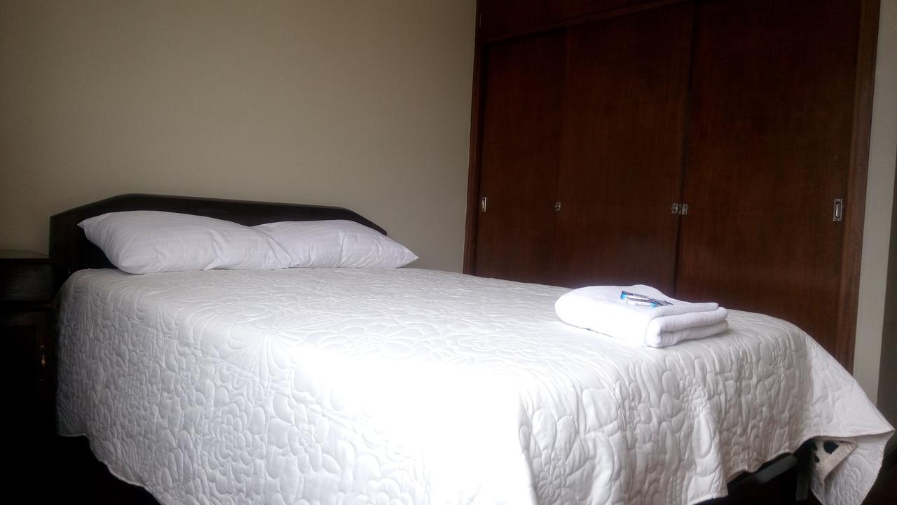 Piso 20a, Centrico, Cerca Embajada Americana, Teleferico, Malls, Vistas Panoramicas Y Seguro Apartamento La Paz