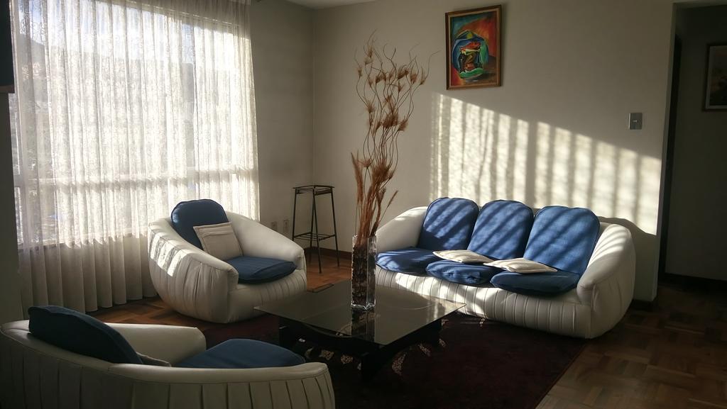 Apartamento Piso 20a, Centrico, Cerca Embajada Americana, Teleferico, Malls, Vistas Panoramicas Y Seguro La Paz