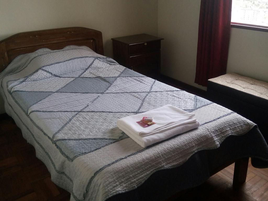 Piso 20a, Centrico, Cerca Embajada Americana, Teleferico, Malls, Vistas Panoramicas Y Seguro Apartamento