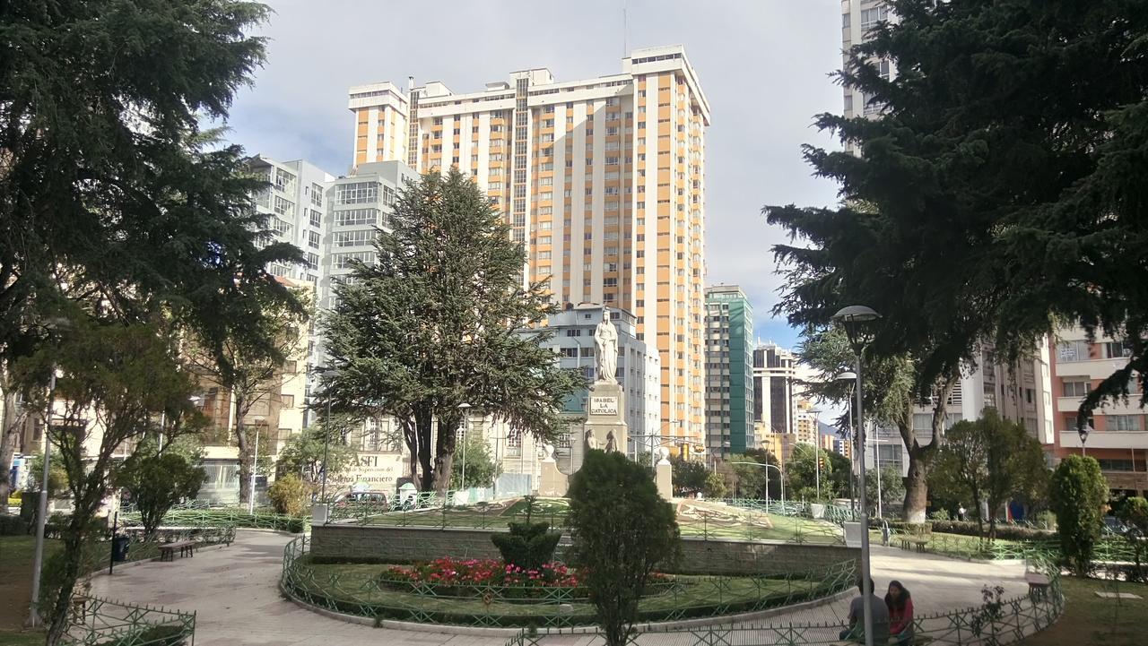 Piso 20a, Centrico, Cerca Embajada Americana, Teleferico, Malls, Vistas Panoramicas Y Seguro *