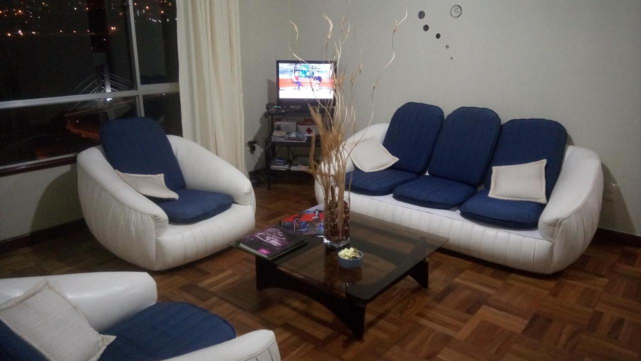Piso 20a, Centrico, Cerca Embajada Americana, Teleferico, Malls, Vistas Panoramicas Y Seguro Apartamento